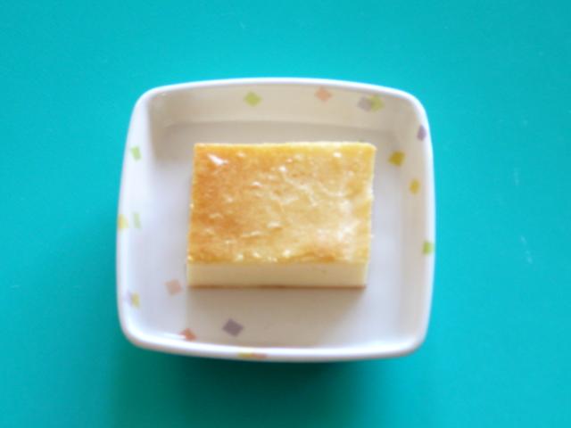 今日のおやつは、【チーズケーキ】です。